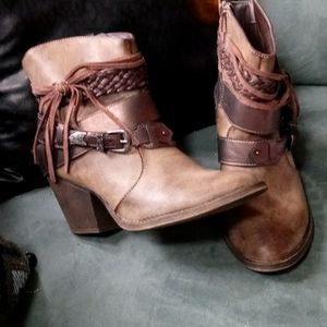 Jellypop shorty boots